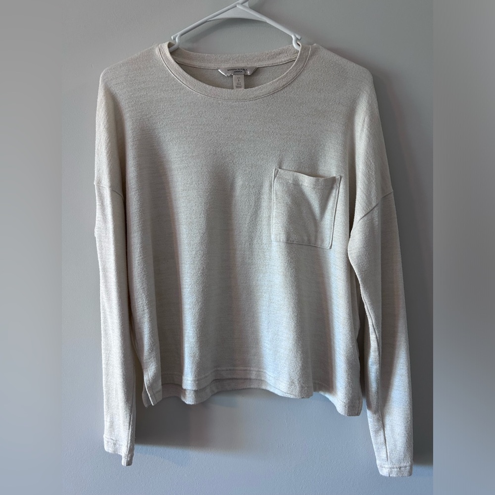 BANANA REPUBLIC • Beige Long Sleeve Top • S